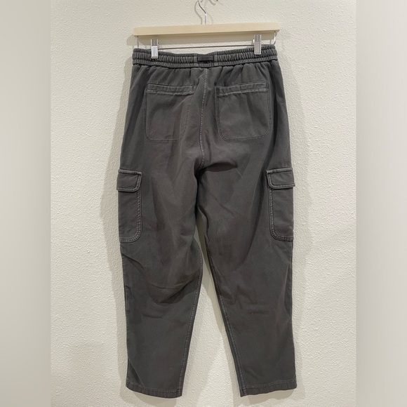 Athleta Farallon Cargo Crop Pants in Cypress Green Size 4 - Picture 6 of 9